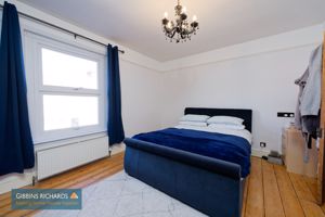 Bedroom- click for photo gallery